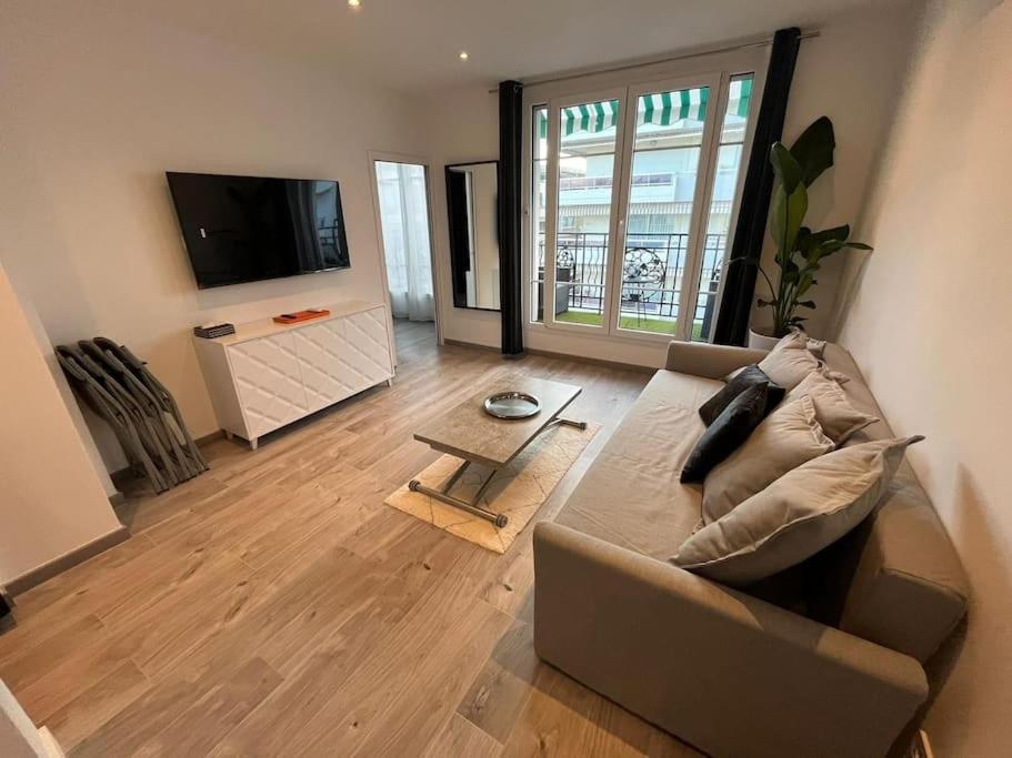 Vue Le Montana Apartment